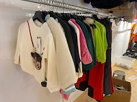 Ca. 87x kinderjassen, skibroeken en truien, icepeak, nameit, like flo, maat 92 t/m l