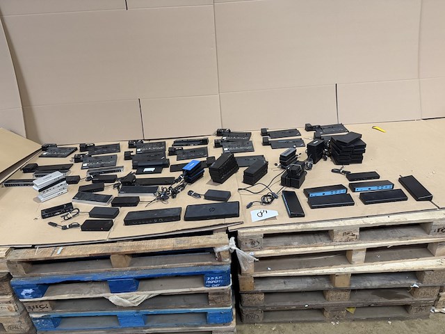 Ca. 88x dockingstation - afbeelding 1 van  23