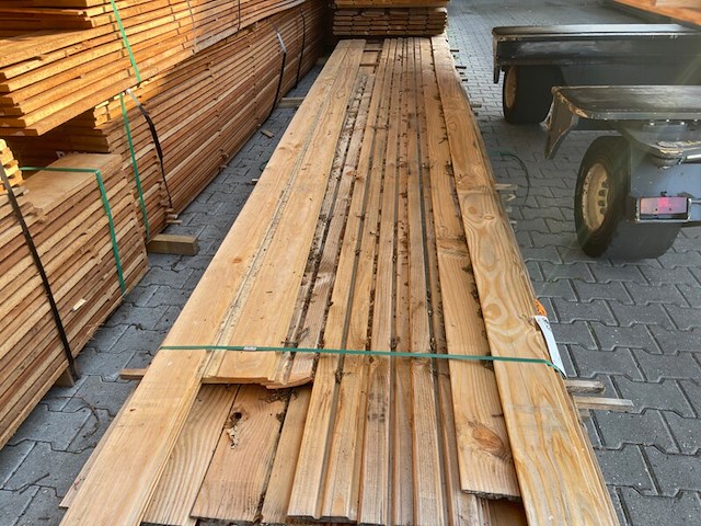 Ca. 88x douglas dubbele rhombus, 18x130mm, lengte 500cm - afbeelding 1 van  3