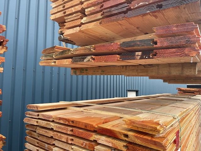 Ca. 88x douglas wisselsponning/halfhoutsrabat, 18x190mm, lengte 500cm - afbeelding 1 van  3