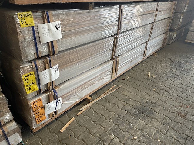 Ca. 88x guyana teak regels geschaafd gevingerlast, 27x45mm, lengte 400cm - afbeelding 4 van  4