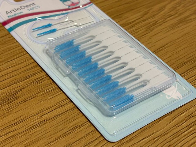 Ca. 88x tandenstokers - medium - 42 pack arctic dent, mint - afbeelding 3 van  4