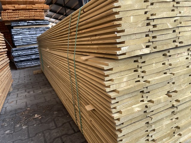 Ca. 88x vuren channelsiding geïmpregneerd, 18x145mm, lengte 300cm - afbeelding 2 van  4