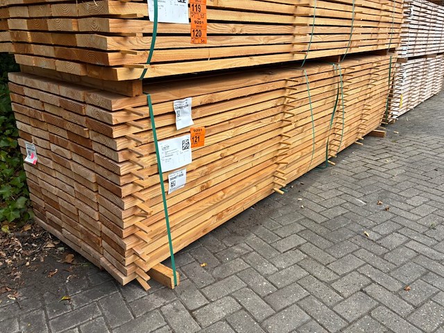 Ca. 89x douglas planken fijnbezaagd, 43x200mm, lengte 400cm - afbeelding 4 van  4