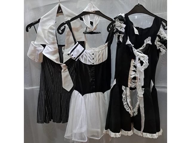 Ca. 89x schooluniformen - afbeelding 3 van  5