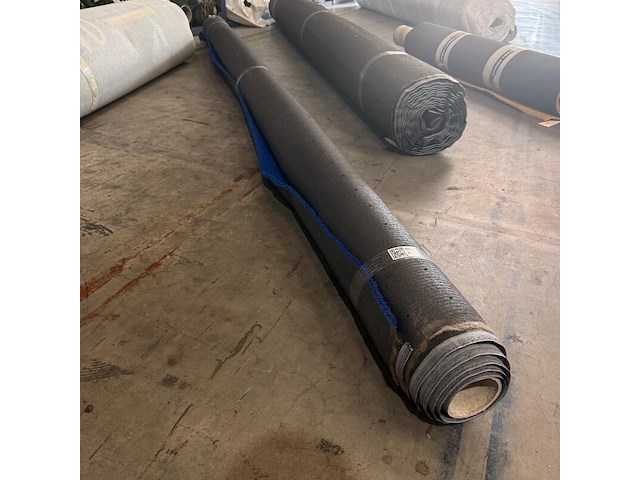 Ca. 8m2 kunstgras, 10 mm hoog, blauw - afbeelding 2 van  2
