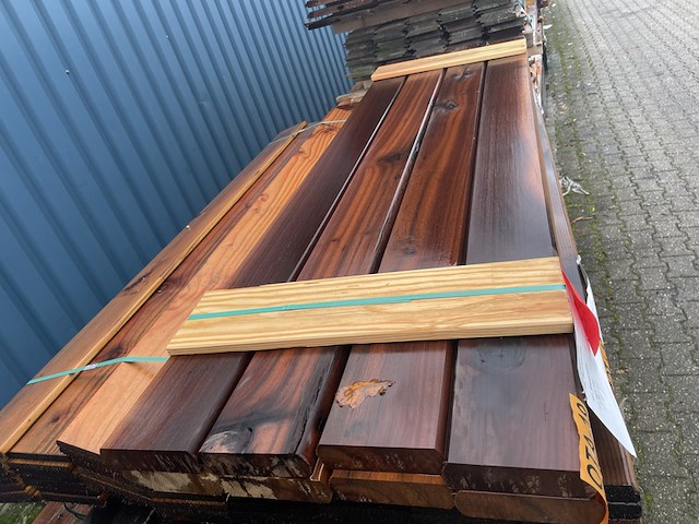 Ca. 8x divers hardhout, 40x145mm, lengte 200cm - afbeelding 1 van  3