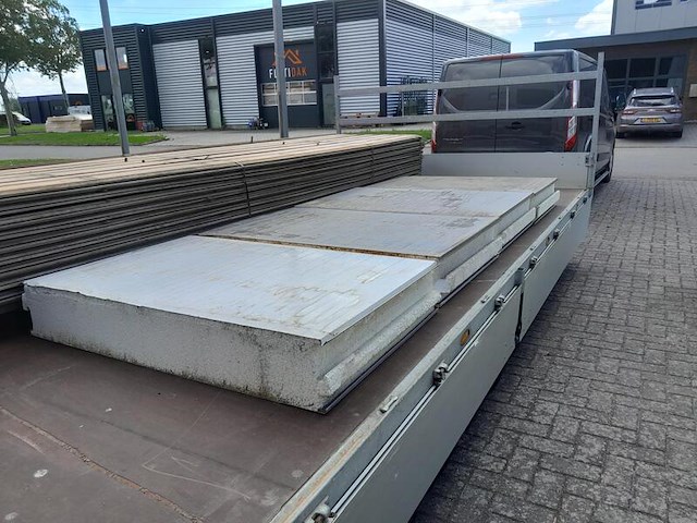 C.a. 8x eps sandwich panelen 26,6m², old stock - afbeelding 4 van  7