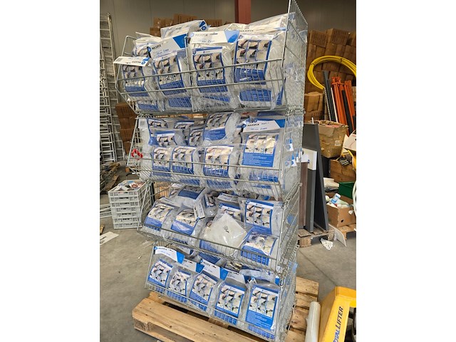 Ca. 90x clips t.b.v. tegel leveling maxifix, 2.0 mm en 1,5 mm - afbeelding 1 van  7