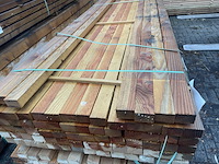 Ca. 90x douglas regels fijnbezaagd, 50x75mm, lengte 400cm - afbeelding 1 van  3