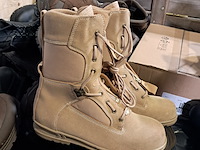 Ca. 90x paar diverse schoenen, o.a. haix, neskrid en meindl - afbeelding 5 van  8