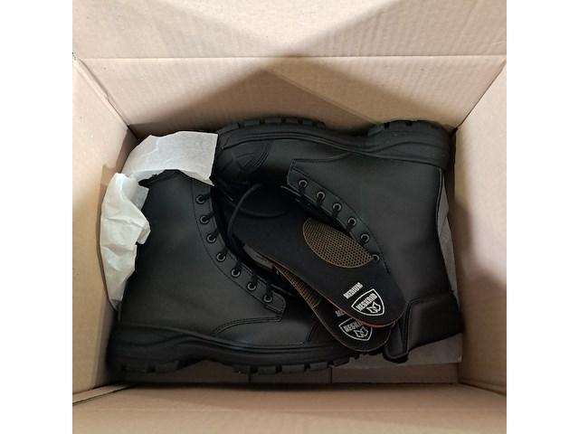 Ca. 90x paar diverse schoenen, o.a. haix, neskrid en meindl - afbeelding 6 van  8