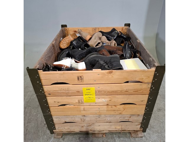 Ca. 90x paar diverse schoenen - afbeelding 1 van  8