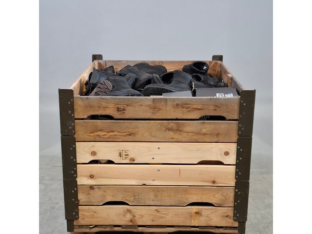 Ca. 90x paar diverse schoenen - afbeelding 1 van  9