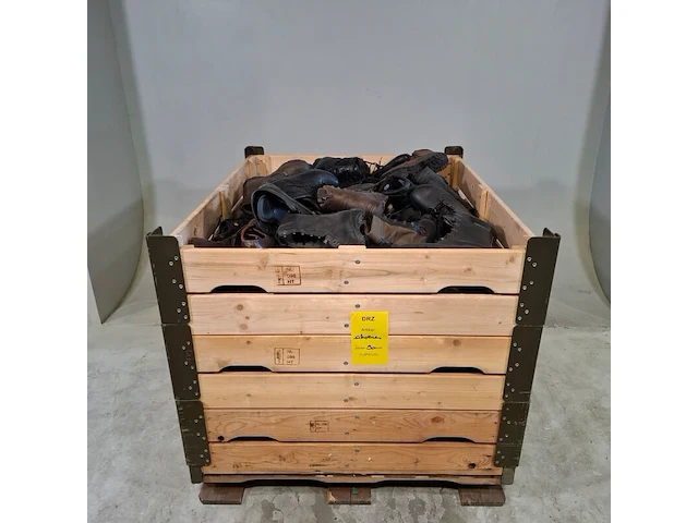 Ca. 90x paar diverse schoenen - afbeelding 1 van  8