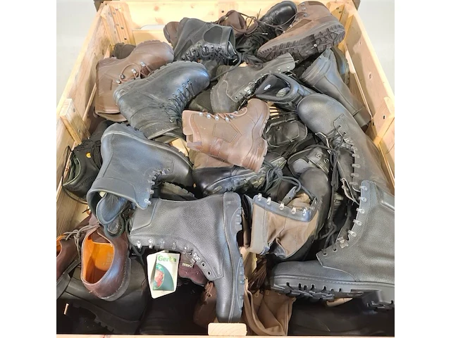 Ca. 90x paar diverse schoenen - afbeelding 2 van  8