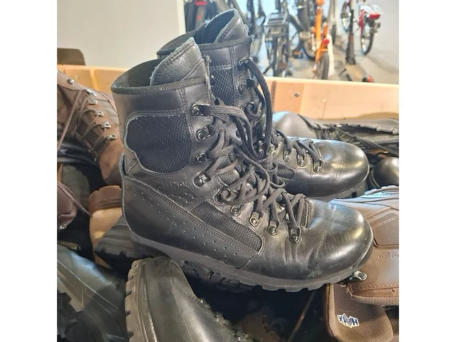 Ca. 90x paar diverse schoenen - afbeelding 3 van  8