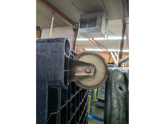 Ca. 90x rolcontainer - afbeelding 6 van  8