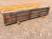 Ca. 91x mora hardhouten planken fijnbezaagd, 25x150mm, lengte 300cm - afbeelding 2 van  3