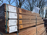 Ca. 92x angelim pedra latten geschaafd, 21x40mm, lengte 305cm - afbeelding 2 van  3