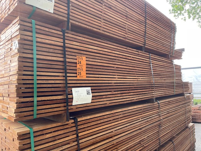 Ca. 93x guyana teak beschoeiingsplanken, 20x150mm, lengte 14/300cm, 79/350cm - afbeelding 4 van  4