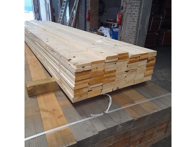 Ca. 93x vuren lat geschaafd, 1,8 x 9,5 x 300 cm - afbeelding 5 van  7