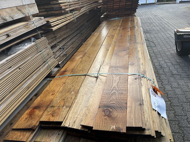 Ca. 94x douglas zweeds rabat, 21x190mm, lengte 400cm - afbeelding 1 van  3