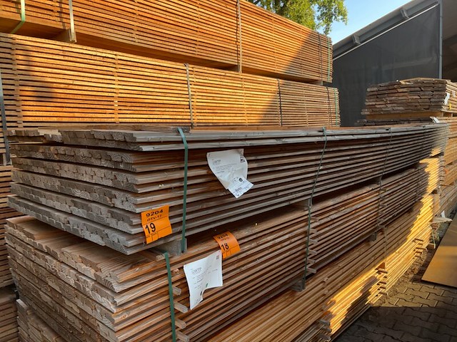 Ca. 95x douglas dubbele rhombus, 25x137mm, lengte 500cm - afbeelding 2 van  3