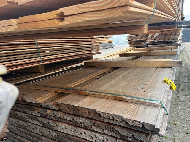 Ca. 95x douglas dubbele rhombus profiel, 25x137mm, lengte 500cm - afbeelding 1 van  3