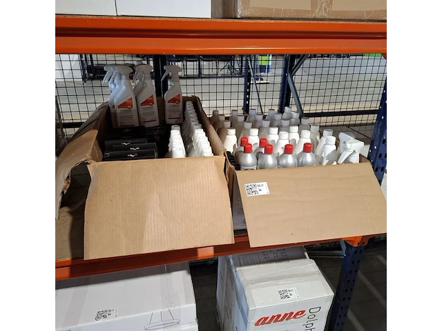 Ca. 95x vloerreinigings en onderhoudrproducten, rz care - afbeelding 1 van  4
