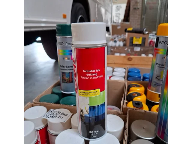 Ca. 96x diverse verf spuitbussen - afbeelding 4 van  11