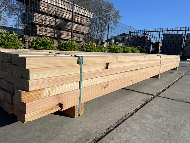 Ca. 96x douglas regels geschaafd, 45x70mm, lengte 400cm - afbeelding 3 van  3