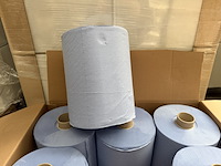 Ca. 96x handdoekrol hpg motion 100% cellulose blauw 2 laags 24 cm breed 150 meter, blauw - afbeelding 2 van  6