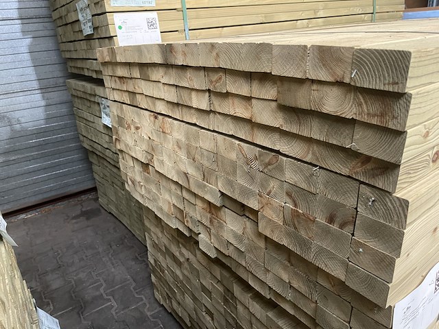 Ca. 96x vuren balken geschaafd/geïmpregneerd, 45x70mm, lengte 300cm - afbeelding 3 van  3