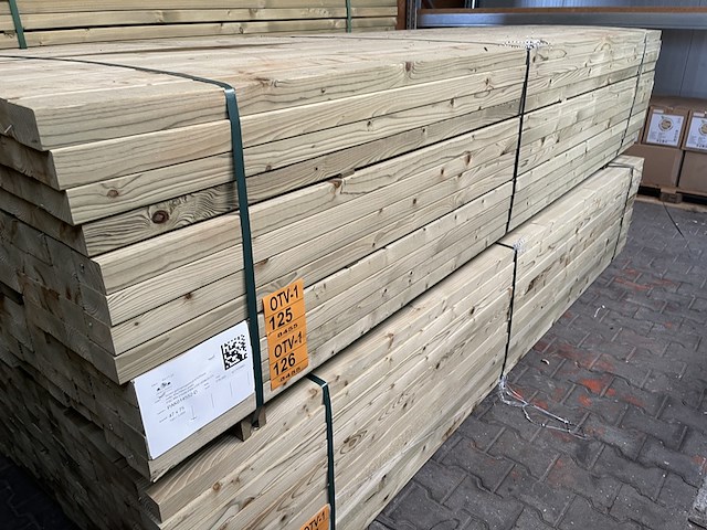 Ca. 96x vuren balken geschaafd/geïmpregneerd - afbeelding 2 van  3