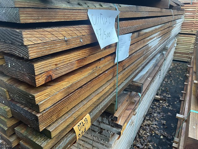 Ca. 97x douglas planken fijnbezaagd, 31x150mm, lengte 500cm - afbeelding 2 van  3