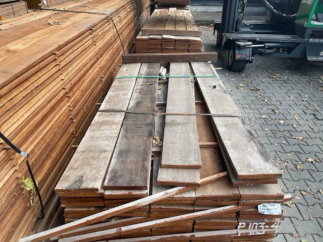 Ca. 98x angelim pedra beschoeiingsplanken, 20x200mm, lengte 31/200cm, 41/250cm, 26/300cm - afbeelding 1 van  3