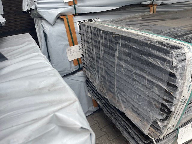 Ca. 98x grenen design profiel zwart gecoat, 21x145mm, lengte 420cm - afbeelding 3 van  3