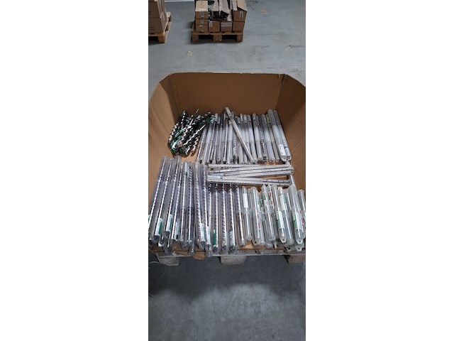 Ca. 98x hamerboor, hitachi, diverse soorten - afbeelding 1 van  11
