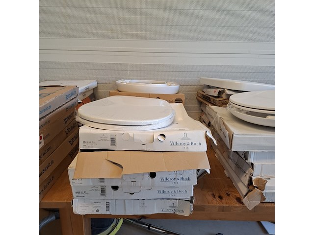 Ca. 9x toiletzitting/deksel villeroy & boch - afbeelding 1 van  9