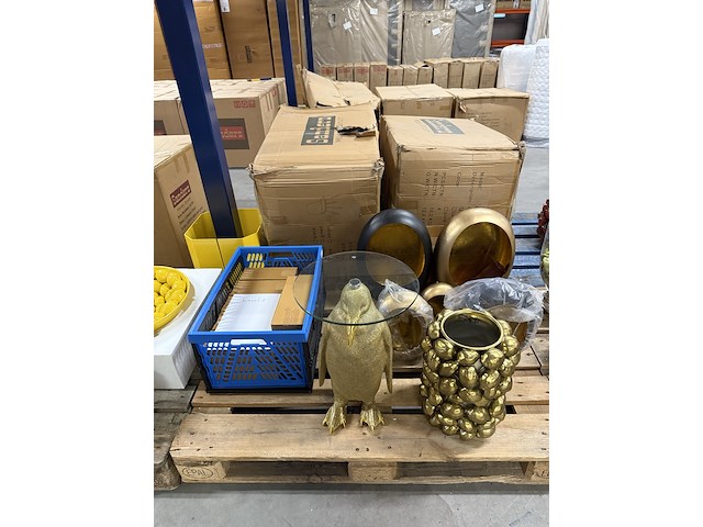 Ca.11x windlicht, 1x bijzettafel en 1x vaas des pots - afbeelding 1 van  9