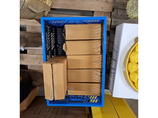 Ca.11x windlicht, 1x bijzettafel en 1x vaas des pots - afbeelding 9 van  9