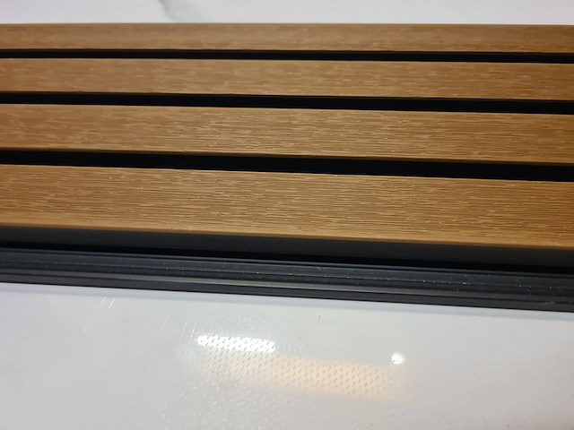 Ca.12x hkc wandpaneel binnen/buiten, golden teak, 2026 - afbeelding 1 van  5