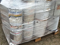 Ca.130x diverse merken industrielakken sigma, cronolin, schaepman, verschillende kleuren - afbeelding 1 van  3