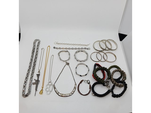 Ca.23x diverse sieraden - afbeelding 1 van  14