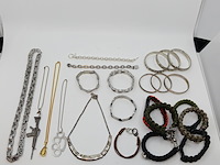 Ca.23x diverse sieraden - afbeelding 1 van  14