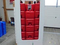 Ca.48x nieuwe jerrycans met schenktuit, rood - afbeelding 1 van  4