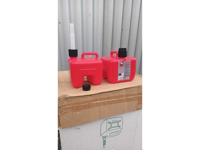 Ca.48x nieuwe jerrycans met schenktuit, rood - afbeelding 3 van  4