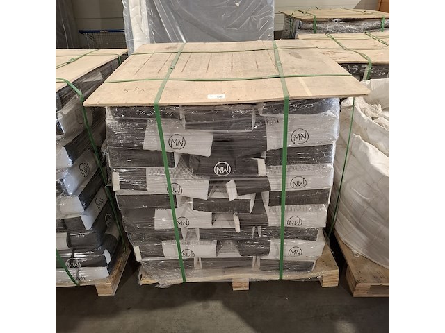 Ca.54x zak egaline á 25 kg mn - afbeelding 1 van  3