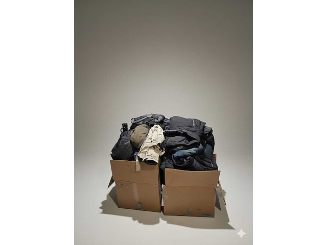 Ca.89x diverse motorbroeken diverse merken, zowel mannen als vrouwen broeken - afbeelding 1 van  7